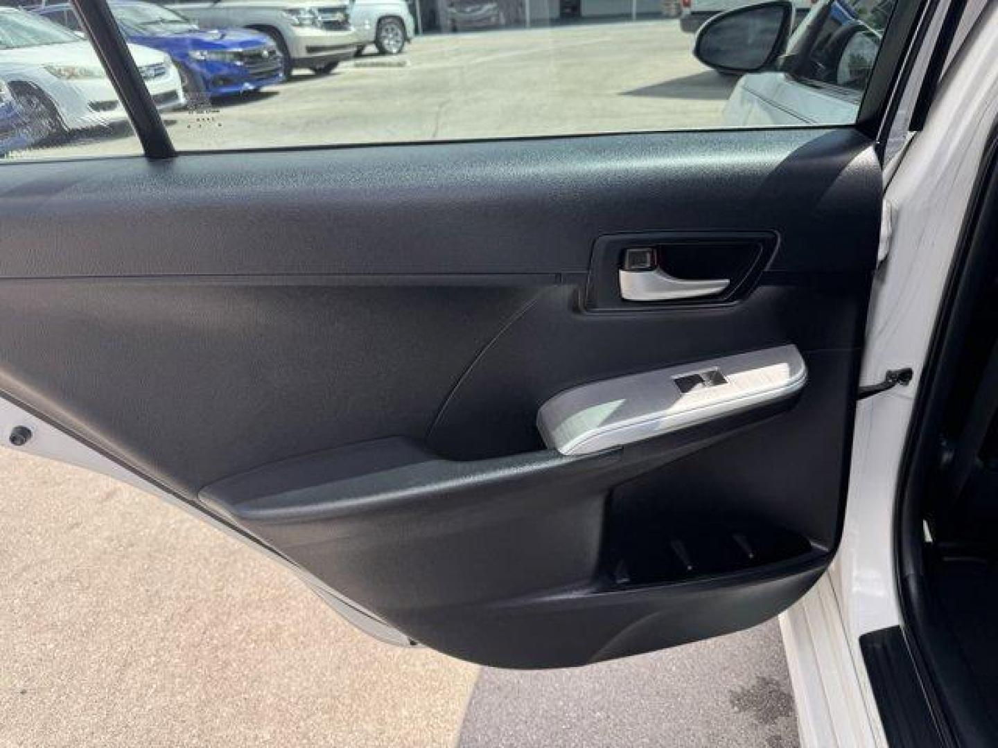 2014 White Toyota Camry (4T1BF1FK0EU) with an 4 2.5 L engine, Automatic transmission, located at 27610 S Dixie Hwy, Homestead, FL, 33032, (305) 749-2348, 25.510241, -80.438301 - KBB.com 10 Best Hybrid Cars Under $30,000. Only 120,921 Miles! Boasts 35 Highway MPG and 25 City MPG! This Toyota Camry delivers a Regular Unleaded I-4 2.5 L/152 engine powering this Automatic transmission. Window Grid Antenna, Valet Function, Trunk Rear Cargo Access.*This Toyota Camry Comes Equippe - Photo#17