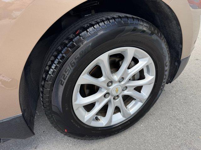 2018 Sandy Ridge Metallic /Medium Ash Gray Chevrolet Equinox (2GNAXHEV3J6) with an 4 1.5L engine, Automatic transmission, located at 27610 S Dixie Hwy, Homestead, FL, 33032, (305) 749-2348, 25.510241, -80.438301 - KBB.com Best Family Cars. Delivers 32 Highway MPG and 26 City MPG! This Chevrolet Equinox delivers a Turbocharged Gas I4 1.5L/ engine powering this Automatic transmission. WHEELS, 17 (43.2 CM) ALUMINUM (STD), TRANSMISSION, 6-SPEED AUTOMATIC, ELECTRONICALLY-CONTROLLED WITH OVERDRIVE includes Driver S - Photo#19