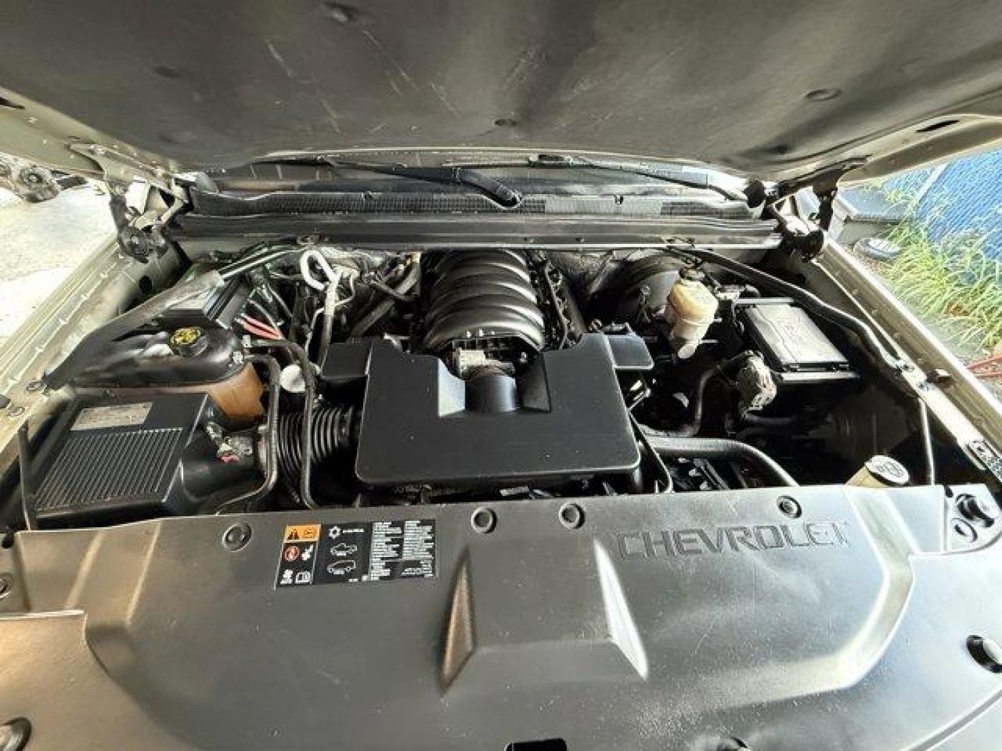 2015 Champagne Silver Metallic /Cocoa/Dune Chevrolet Suburban (1GNSCJKC9FR) with an 8 5.3L engine, Automatic transmission, located at 27610 S Dixie Hwy, Homestead, FL, 33032, (305) 749-2348, 25.510241, -80.438301 - KBB.com Best Resale Value Awards. Boasts 23 Highway MPG and 16 City MPG! This Chevrolet Suburban boasts a Gas/Ethanol V8 5.3L/ engine powering this Automatic transmission. WHEELS, 22 X 9 STEEL, INTERIM, TRANSMISSION, 6-SPEED AUTOMATIC, ELECTRONICALLY CONTROLLED with overdrive and tow/haul mode (STD) - Photo#19