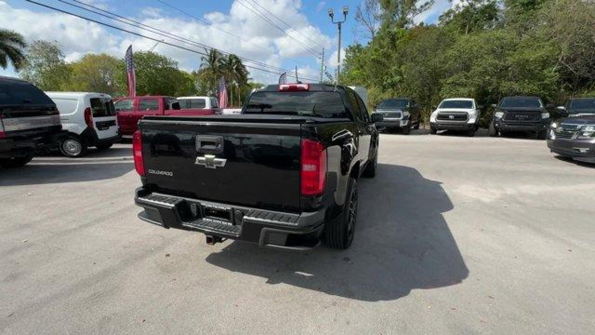 2016 Black /Jet Black/Dark Ash Chevrolet Colorado (1GCGSBE32G1) with an 6 3.6L engine, Automatic transmission, located at 27610 S Dixie Hwy, Homestead, FL, 33032, (305) 749-2348, 25.510241, -80.438301 - KBB.com Best Resale Value Awards. Boasts 26 Highway MPG and 18 City MPG! This Chevrolet Colorado boasts a Gas V6 3.6L/217 engine powering this Automatic transmission. WT CONVENIENCE PACKAGE includes (ATG) Remote Keyless Entry, (UTJ) theft-deterrent system, (K34) electronic cruise control and (PPA) E - Photo#3