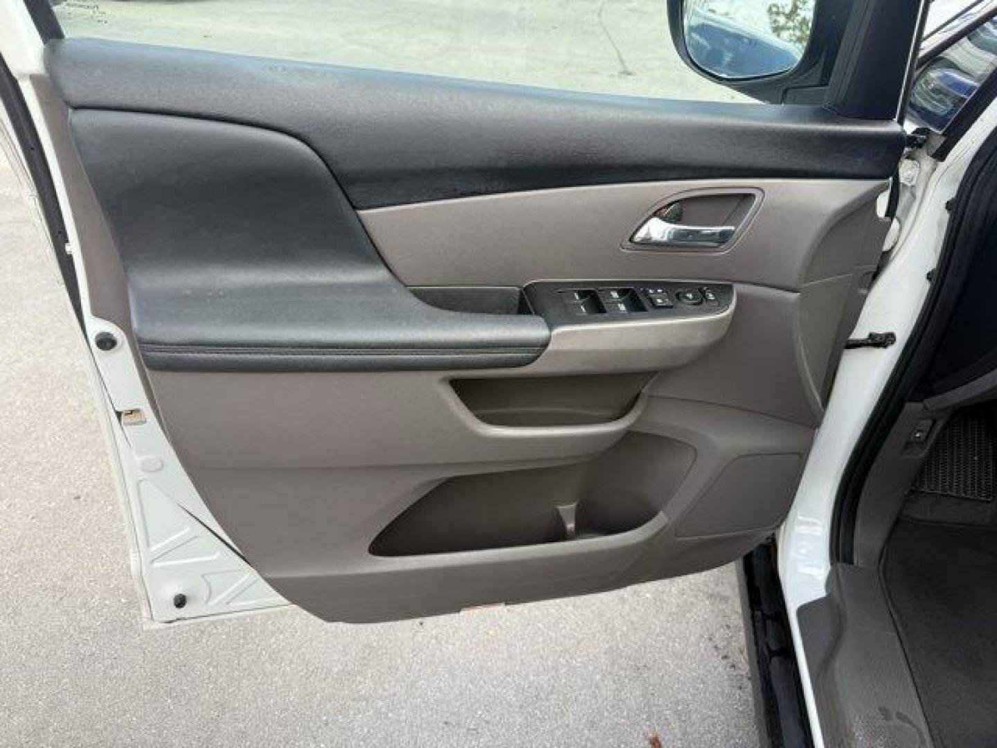 2014 White Honda Odyssey (5FNRL5H66EB) with an 6 3.5 L engine, Automatic transmission, located at 27610 S Dixie Hwy, Homestead, FL, 33032, (305) 749-2348, 25.510241, -80.438301 - KBB.com 12 Best Family Cars. Only 127,664 Miles! Boasts 28 Highway MPG and 19 City MPG! This Honda Odyssey boasts a Regular Unleaded V-6 3.5 L/212 engine powering this Automatic transmission. Window Grid Antenna, Wheels: 17 x 7 Alloy, VSA Electronic Stability Control (ESC).*This Honda Odyssey Comes - Photo#10