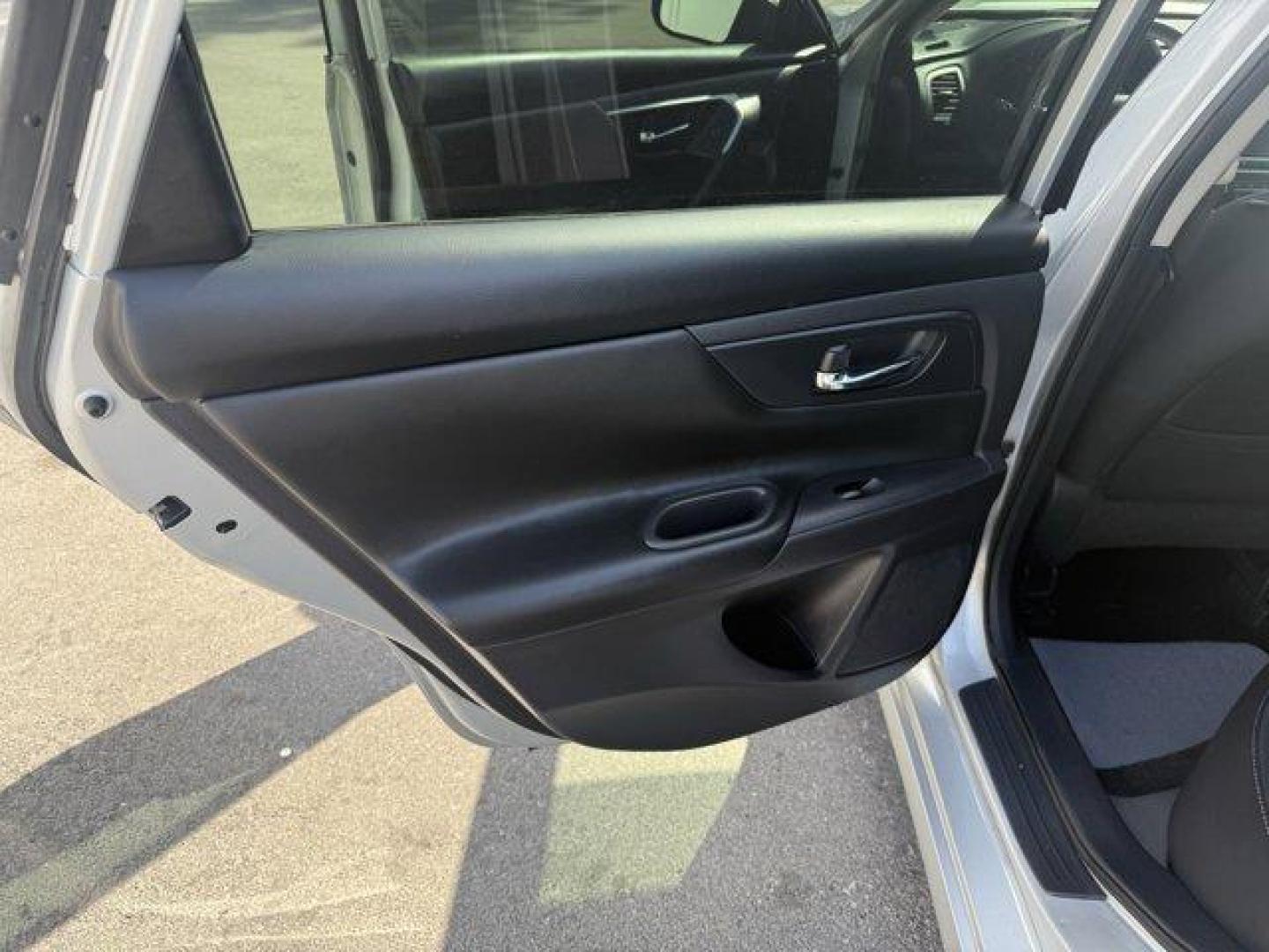 2016 Brilliant Silver /Charcoal Nissan Altima (1N4AL3AP5GC) with an 4 2.5 L engine, Variable transmission, located at 27610 S Dixie Hwy, Homestead, FL, 33032, (305) 749-2348, 25.510241, -80.438301 - IIHS Top Safety Pick+. Only 92,782 Miles! Scores 39 Highway MPG and 27 City MPG! This Nissan Altima delivers a Regular Unleaded I-4 2.5 L/152 engine powering this Variable transmission. CHARCOAL, CLOTH SEAT TRIM, BRILLIANT SILVER, [L92] FLOOR MATS PLUS TRUNK MAT (5-PIECE CARPETED).*This Nissan Altim - Photo#12
