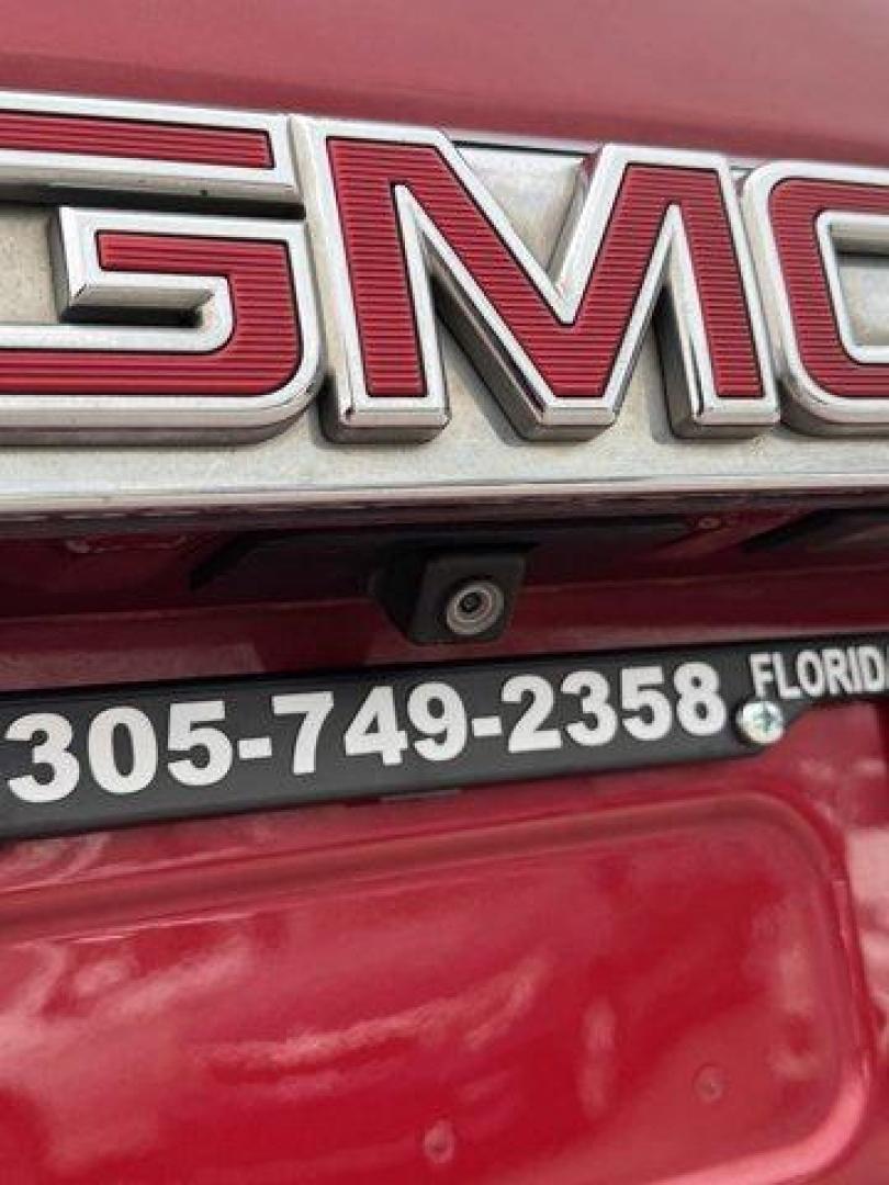 2015 Crystal Red Tintcoat /Cocoa/Shale GMC Yukon XL (1GKS2JKJ7FR) with an 8 6.2L engine, Automatic transmission, located at 27610 S Dixie Hwy, Homestead, FL, 33032, (305) 749-2348, 25.510241, -80.438301 - KBB.com Brand Image Awards. Boasts 20 Highway MPG and 14 City MPG! This GMC Yukon XL delivers a Gas V8 6.2L/378 engine powering this Automatic transmission. WHEELS, 20 X 9 (50.8 CM X 22.9 CM) ULTRA BRIGHT MACHINED ALUMINUM (STD), TRANSMISSION, 6-SPEED AUTOMATIC, ELECTRONICALLY CONTROLLED with overdr - Photo#20