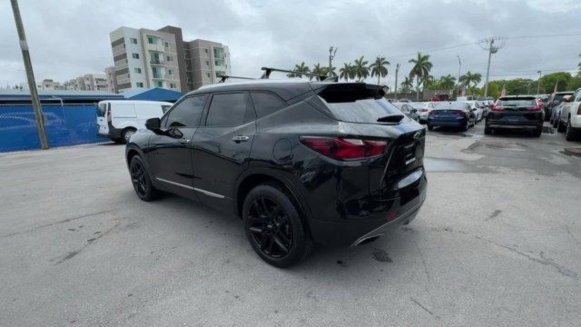 2020 Black /Jet Black/Maple Sugar Chevrolet Blazer (3GNKBFRS6LS) with an 6 3.6L engine, Automatic transmission, located at 27610 S Dixie Hwy, Homestead, FL, 33032, (305) 749-2348, 25.510241, -80.438301 - Delivers 26 Highway MPG and 19 City MPG! This Chevrolet Blazer boasts a Gas V6 3.6L/ engine powering this Automatic transmission. WIRELESS CHARGING, SEATS, FRONT BUCKETS (STD), SAFETY ALERT SEAT.* This Chevrolet Blazer Features the Following Options *LPO, BLACK BOWTIE EMBLEMS, FRONT AND REAR, LANE K - Photo#2