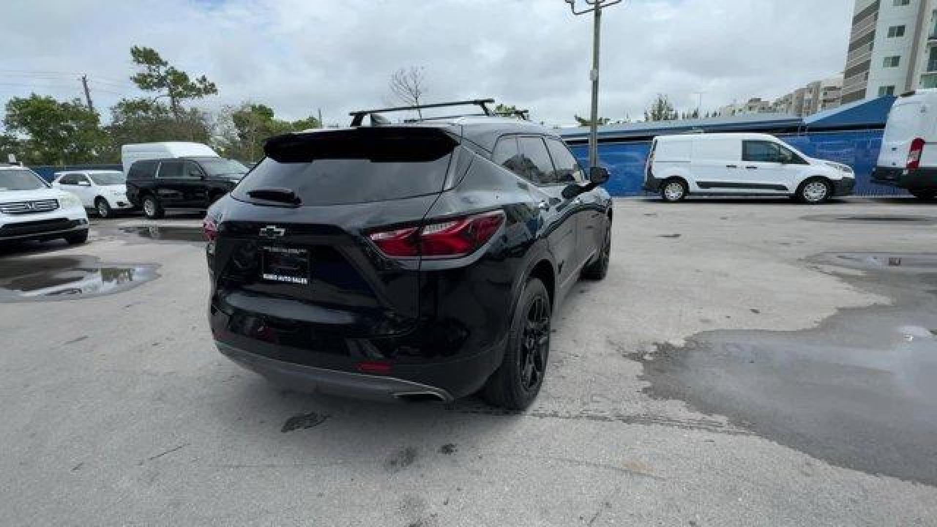 2020 Black /Jet Black/Maple Sugar Chevrolet Blazer (3GNKBFRS6LS) with an 6 3.6L engine, Automatic transmission, located at 27610 S Dixie Hwy, Homestead, FL, 33032, (305) 749-2348, 25.510241, -80.438301 - Delivers 26 Highway MPG and 19 City MPG! This Chevrolet Blazer boasts a Gas V6 3.6L/ engine powering this Automatic transmission. WIRELESS CHARGING, SEATS, FRONT BUCKETS (STD), SAFETY ALERT SEAT.* This Chevrolet Blazer Features the Following Options *LPO, BLACK BOWTIE EMBLEMS, FRONT AND REAR, LANE K - Photo#4