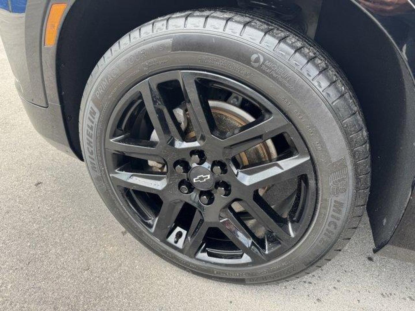 2020 Black /Jet Black/Maple Sugar Chevrolet Blazer (3GNKBFRS6LS) with an 6 3.6L engine, Automatic transmission, located at 27610 S Dixie Hwy, Homestead, FL, 33032, (305) 749-2348, 25.510241, -80.438301 - Delivers 26 Highway MPG and 19 City MPG! This Chevrolet Blazer boasts a Gas V6 3.6L/ engine powering this Automatic transmission. WIRELESS CHARGING, SEATS, FRONT BUCKETS (STD), SAFETY ALERT SEAT.* This Chevrolet Blazer Features the Following Options *LPO, BLACK BOWTIE EMBLEMS, FRONT AND REAR, LANE K - Photo#18
