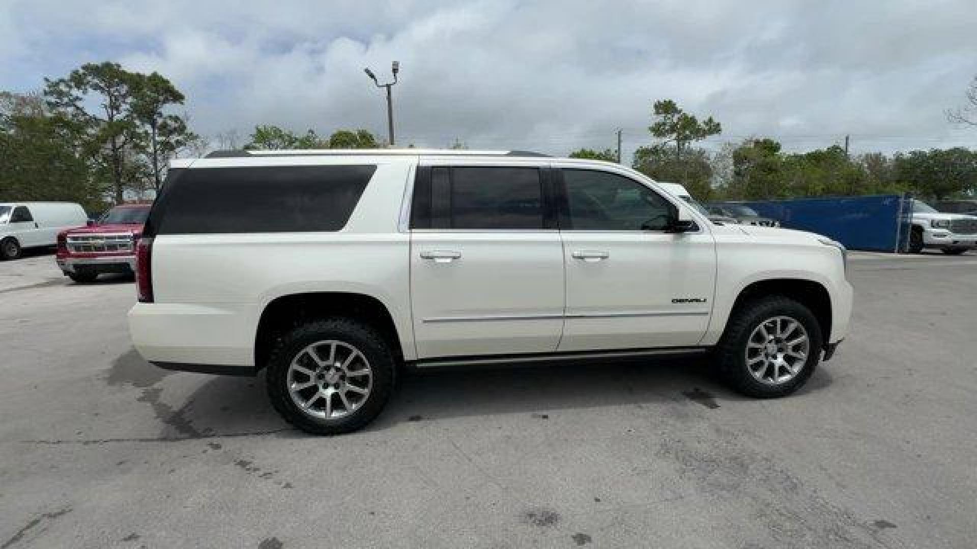 2015 White Diamond Tricoat /Cocoa/Shale GMC Yukon XL (1GKS2JKJ8FR) with an 8 6.2L engine, Automatic transmission, located at 27610 S Dixie Hwy, Homestead, FL, 33032, (305) 749-2348, 25.510241, -80.438301 - KBB.com Brand Image Awards. Only 110,994 Miles! Delivers 20 Highway MPG and 14 City MPG! This GMC Yukon XL delivers a Gas V8 6.2L/378 engine powering this Automatic transmission. WHITE DIAMOND TRICOAT, WHEELS, 20 X 9 (50.8 CM X 22.9 CM) ULTRA BRIGHT MACHINED ALUMINUM (STD), TRANSMISSION, 8-SPEED AUT - Photo#5