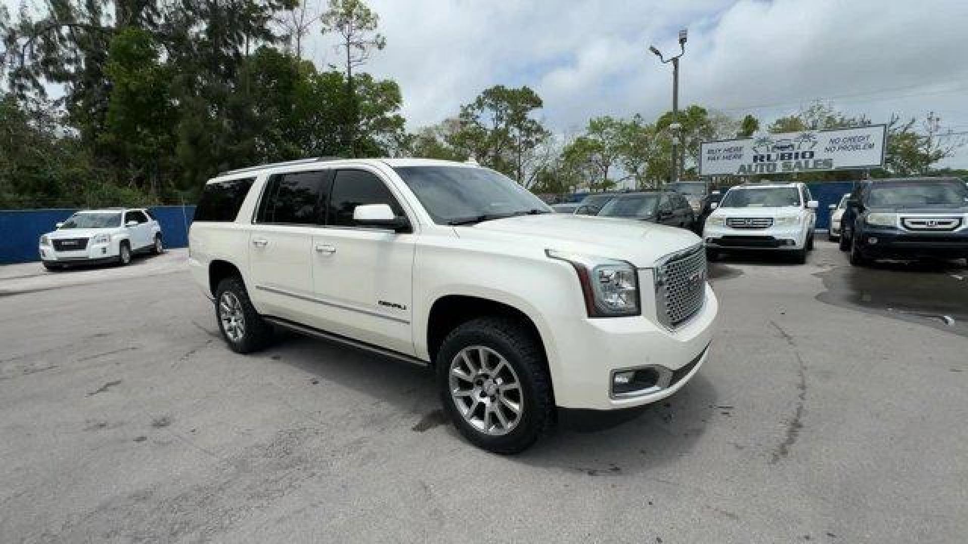 2015 White Diamond Tricoat /Cocoa/Shale GMC Yukon XL (1GKS2JKJ8FR) with an 8 6.2L engine, Automatic transmission, located at 27610 S Dixie Hwy, Homestead, FL, 33032, (305) 749-2348, 25.510241, -80.438301 - KBB.com Brand Image Awards. Only 110,994 Miles! Delivers 20 Highway MPG and 14 City MPG! This GMC Yukon XL delivers a Gas V8 6.2L/378 engine powering this Automatic transmission. WHITE DIAMOND TRICOAT, WHEELS, 20 X 9 (50.8 CM X 22.9 CM) ULTRA BRIGHT MACHINED ALUMINUM (STD), TRANSMISSION, 8-SPEED AUT - Photo#6
