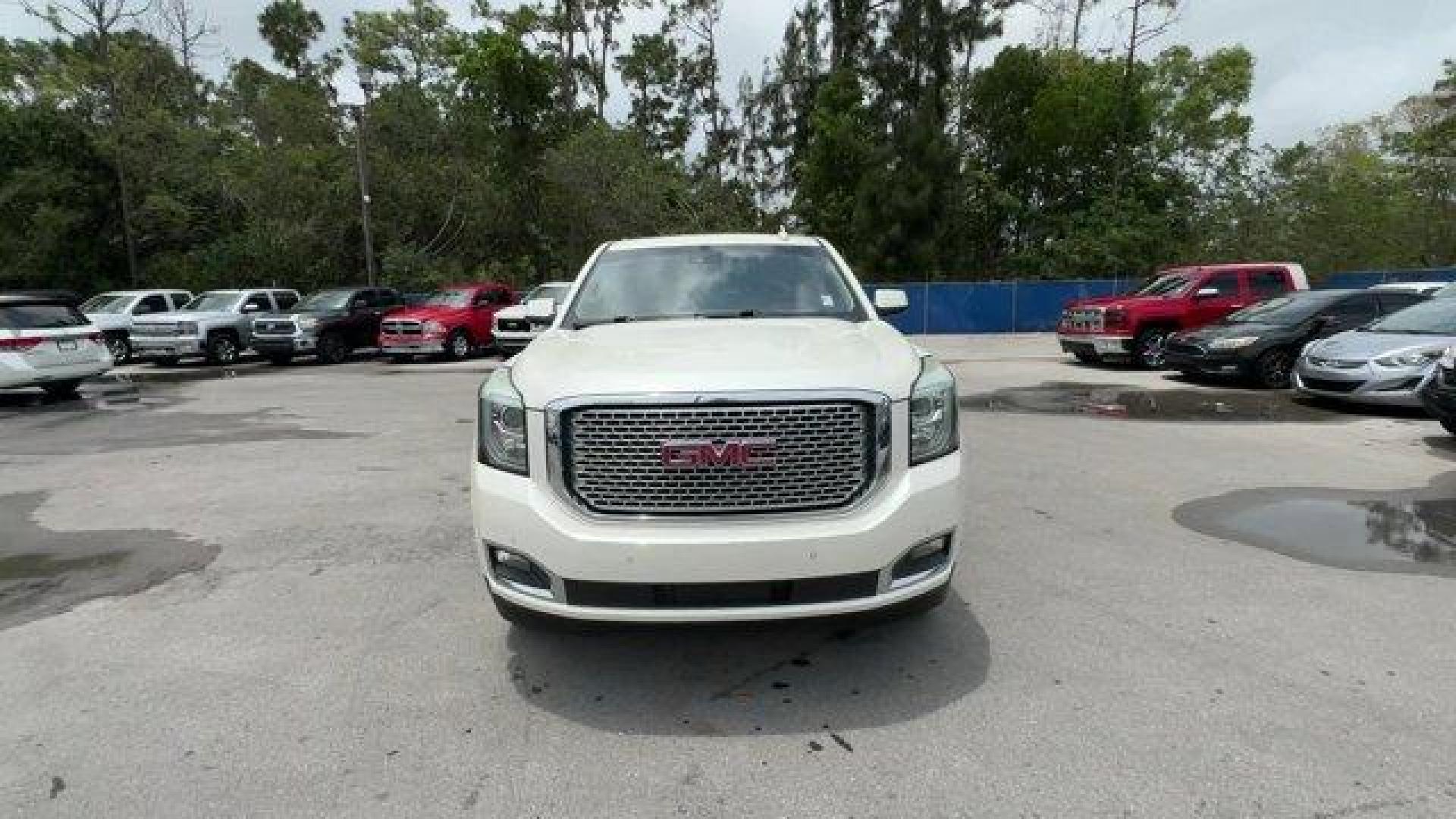 2015 White Diamond Tricoat /Cocoa/Shale GMC Yukon XL (1GKS2JKJ8FR) with an 8 6.2L engine, Automatic transmission, located at 27610 S Dixie Hwy, Homestead, FL, 33032, (305) 749-2348, 25.510241, -80.438301 - KBB.com Brand Image Awards. Only 110,994 Miles! Delivers 20 Highway MPG and 14 City MPG! This GMC Yukon XL delivers a Gas V8 6.2L/378 engine powering this Automatic transmission. WHITE DIAMOND TRICOAT, WHEELS, 20 X 9 (50.8 CM X 22.9 CM) ULTRA BRIGHT MACHINED ALUMINUM (STD), TRANSMISSION, 8-SPEED AUT - Photo#7