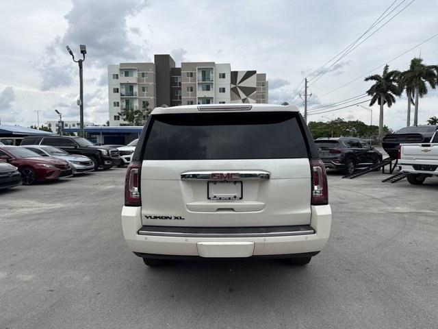 2015 White Diamond Tricoat /Cocoa/Shale GMC Yukon XL (1GKS2JKJ8FR) with an 8 6.2L engine, Automatic transmission, located at 27610 S Dixie Hwy, Homestead, FL, 33032, (305) 749-2348, 25.510241, -80.438301 - KBB.com Brand Image Awards. Only 110,994 Miles! Delivers 20 Highway MPG and 14 City MPG! This GMC Yukon XL delivers a Gas V8 6.2L/378 engine powering this Automatic transmission. WHITE DIAMOND TRICOAT, WHEELS, 20 X 9 (50.8 CM X 22.9 CM) ULTRA BRIGHT MACHINED ALUMINUM (STD), TRANSMISSION, 8-SPEED AUT - Photo#10