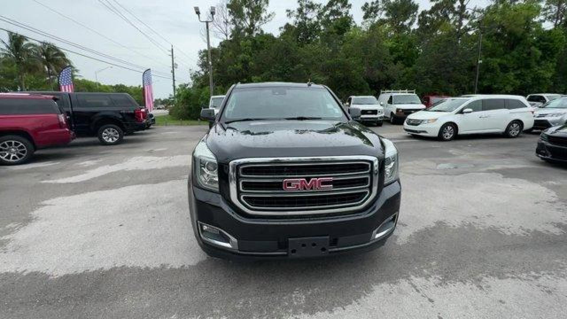 2018 Onyx Black /Jet Black GMC Yukon XL (1GKS2GKC0JR) with an 8 5.3L engine, Automatic transmission, located at 27610 S Dixie Hwy, Homestead, FL, 33032, (305) 749-2348, 25.510241, -80.438301 - Delivers 22 Highway MPG and 15 City MPG! This GMC Yukon XL delivers a Gas V8 5.3L/325 engine powering this Automatic transmission. WHEELS, 18 X 8.5 (45.7 CM X 21.6 CM) BRIGHT MACHINED ALUMINUM (STD), TRANSMISSION, 6-SPEED AUTOMATIC, ELECTRONICALLY CONTROLLED with overdrive, tow/haul mode and tap up/ - Photo#7