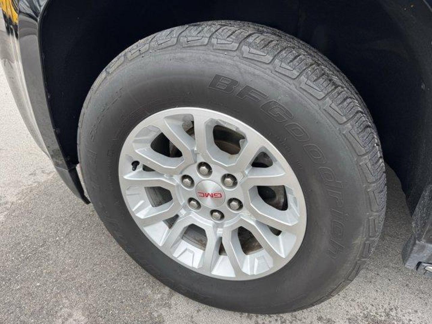 2018 Onyx Black /Jet Black GMC Yukon XL (1GKS2GKC0JR) with an 8 5.3L engine, Automatic transmission, located at 27610 S Dixie Hwy, Homestead, FL, 33032, (305) 749-2348, 25.510241, -80.438301 - Delivers 22 Highway MPG and 15 City MPG! This GMC Yukon XL delivers a Gas V8 5.3L/325 engine powering this Automatic transmission. WHEELS, 18 X 8.5 (45.7 CM X 21.6 CM) BRIGHT MACHINED ALUMINUM (STD), TRANSMISSION, 6-SPEED AUTOMATIC, ELECTRONICALLY CONTROLLED with overdrive, tow/haul mode and tap up/ - Photo#18