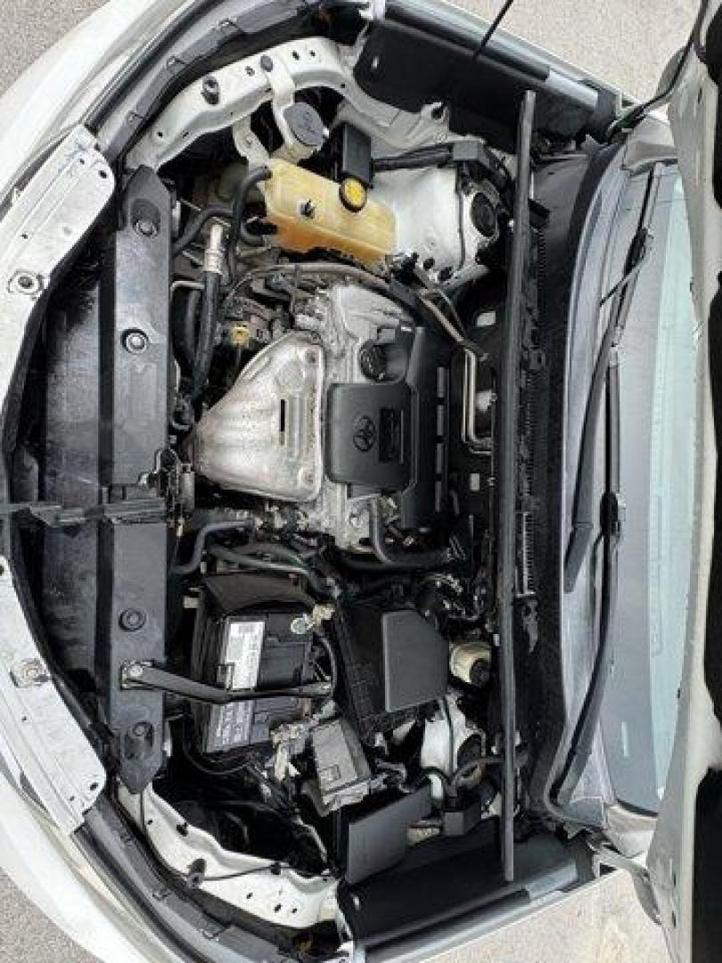 2015 White Toyota RAV4 (2T3WFREV9FW) with an 4 2.5 L engine, Automatic transmission, located at 27610 S Dixie Hwy, Homestead, FL, 33032, (305) 749-2348, 25.510241, -80.438301 - IIHS Top Safety Pick, Top Safety Pick+. Delivers 31 Highway MPG and 24 City MPG! This Toyota RAV4 boasts a Regular Unleaded I-4 2.5 L/152 engine powering this Automatic transmission. Variable Intermittent Wipers, Urethane Gear Shifter Material, Trip Computer.* This Toyota RAV4 Features the Following - Photo#17