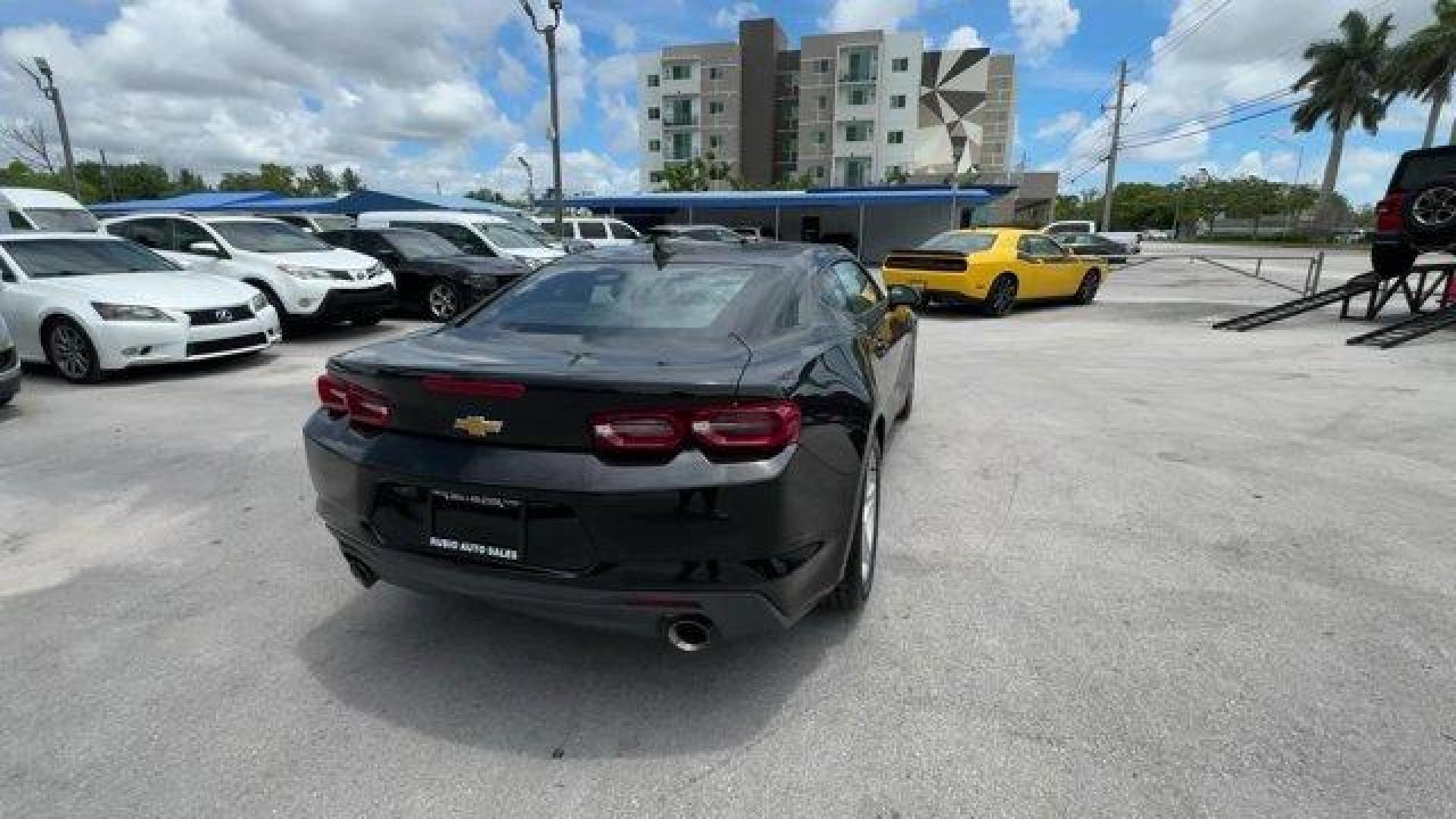 2020 Black /Jet Black Chevrolet Camaro (1G1FB1RS1L0) with an 6 3.6L engine, Automatic transmission, located at 27610 S Dixie Hwy, Homestead, FL, 33032, (305) 749-2348, 25.510241, -80.438301 - Only 59,760 Miles! Boasts 31 Highway MPG and 22 City MPG! This Chevrolet Camaro boasts a Gas V6 3.6L/222 engine powering this Automatic transmission. WHEELS, 18 (45.7 CM) SILVER-PAINTED ALUMINUM (STD), TIRES, 245/50R18, BLACKWALL, ALL-SEASON (STD), TIRE INFLATION KIT.*This Chevrolet Camaro Comes Equ - Photo#4