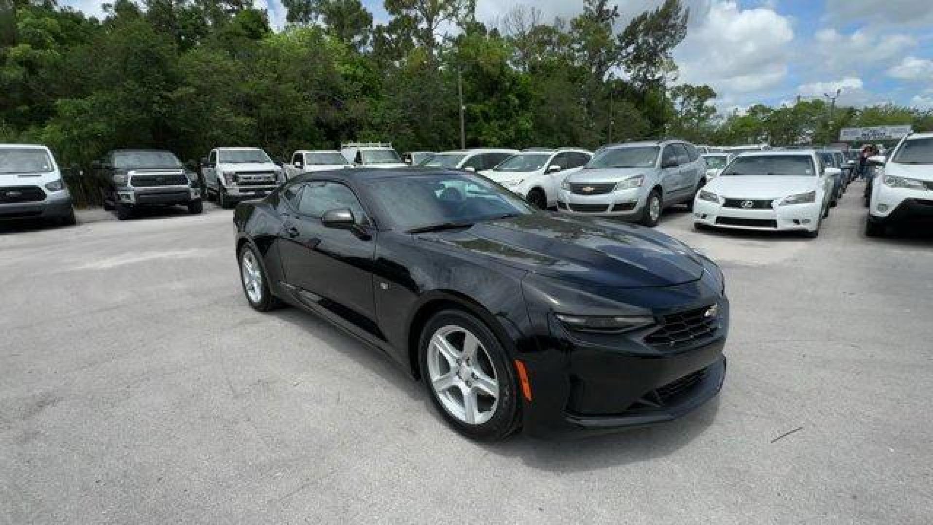 2020 Black /Jet Black Chevrolet Camaro (1G1FB1RS1L0) with an 6 3.6L engine, Automatic transmission, located at 27610 S Dixie Hwy, Homestead, FL, 33032, (305) 749-2348, 25.510241, -80.438301 - Only 59,760 Miles! Boasts 31 Highway MPG and 22 City MPG! This Chevrolet Camaro boasts a Gas V6 3.6L/222 engine powering this Automatic transmission. WHEELS, 18 (45.7 CM) SILVER-PAINTED ALUMINUM (STD), TIRES, 245/50R18, BLACKWALL, ALL-SEASON (STD), TIRE INFLATION KIT.*This Chevrolet Camaro Comes Equ - Photo#6