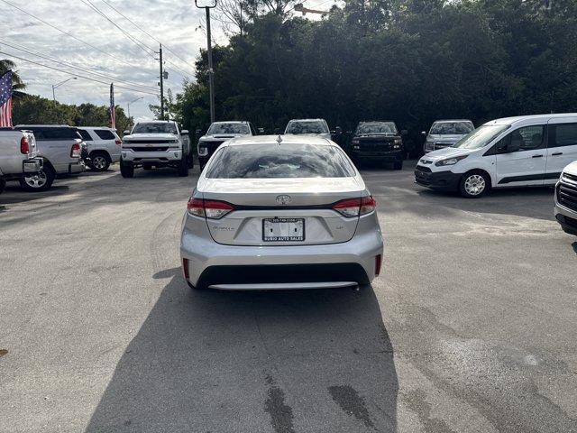 2020 Silver Toyota Corolla (5YFEPRAE5LP) with an 4 1.8 L engine, Variable transmission, located at 27610 S Dixie Hwy, Homestead, FL, 33032, (305) 749-2348, 25.510241, -80.438301 - KBB.com 10 Coolest New Cars Under $20,000. Only 40,534 Miles! Delivers 38 Highway MPG and 30 City MPG! This Toyota Corolla delivers a Regular Unleaded I-4 1.8 L/110 engine powering this Variable transmission. Wheels: 16 Wide Vent Steel, Wheels w/Full Wheel Covers, Variable Intermittent Wipers.*This - Photo#3