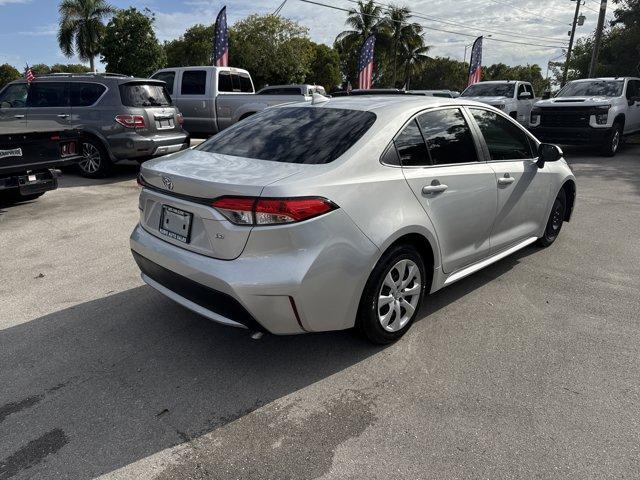 2020 Silver Toyota Corolla (5YFEPRAE5LP) with an 4 1.8 L engine, Variable transmission, located at 27610 S Dixie Hwy, Homestead, FL, 33032, (305) 749-2348, 25.510241, -80.438301 - KBB.com 10 Coolest New Cars Under $20,000. Only 40,534 Miles! Delivers 38 Highway MPG and 30 City MPG! This Toyota Corolla delivers a Regular Unleaded I-4 1.8 L/110 engine powering this Variable transmission. Wheels: 16 Wide Vent Steel, Wheels w/Full Wheel Covers, Variable Intermittent Wipers.*This - Photo#4