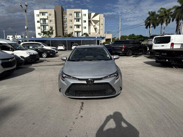 2020 Silver Toyota Corolla (5YFEPRAE5LP) with an 4 1.8 L engine, Variable transmission, located at 27610 S Dixie Hwy, Homestead, FL, 33032, (305) 749-2348, 25.510241, -80.438301 - KBB.com 10 Coolest New Cars Under $20,000. Only 40,534 Miles! Delivers 38 Highway MPG and 30 City MPG! This Toyota Corolla delivers a Regular Unleaded I-4 1.8 L/110 engine powering this Variable transmission. Wheels: 16 Wide Vent Steel, Wheels w/Full Wheel Covers, Variable Intermittent Wipers.*This - Photo#7