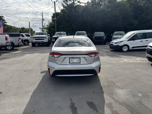 2020 Silver Toyota Corolla (5YFEPRAE5LP) with an 4 1.8 L engine, Variable transmission, located at 27610 S Dixie Hwy, Homestead, FL, 33032, (305) 749-2348, 25.510241, -80.438301 - KBB.com 10 Coolest New Cars Under $20,000. Only 40,534 Miles! Delivers 38 Highway MPG and 30 City MPG! This Toyota Corolla delivers a Regular Unleaded I-4 1.8 L/110 engine powering this Variable transmission. Wheels: 16 Wide Vent Steel, Wheels w/Full Wheel Covers, Variable Intermittent Wipers.*This - Photo#3