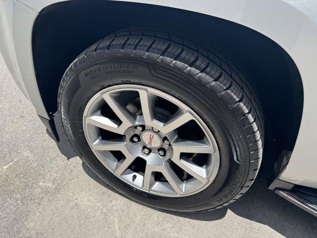 2020 Quicksilver Metallic /Jet Black GMC Yukon XL (1GKS1HKJ4LR) with an 8 6.2L engine, Automatic transmission, located at 27610 S Dixie Hwy, Homestead, FL, 33032, (305) 749-2348, 25.510241, -80.438301 - Delivers 23 Highway MPG and 14 City MPG! This GMC Yukon XL boasts a Gas V8 6.2L/376 engine powering this Automatic transmission. WHEELS, 20 X 9 (50.8 CM X 22.9 CM) BRIGHT MACHINED ALUMINUM (STD), TRANSMISSION, 10-SPEED AUTOMATIC electronically controlled with overdrive, tow/haul mode and tap up/tap - Photo#16