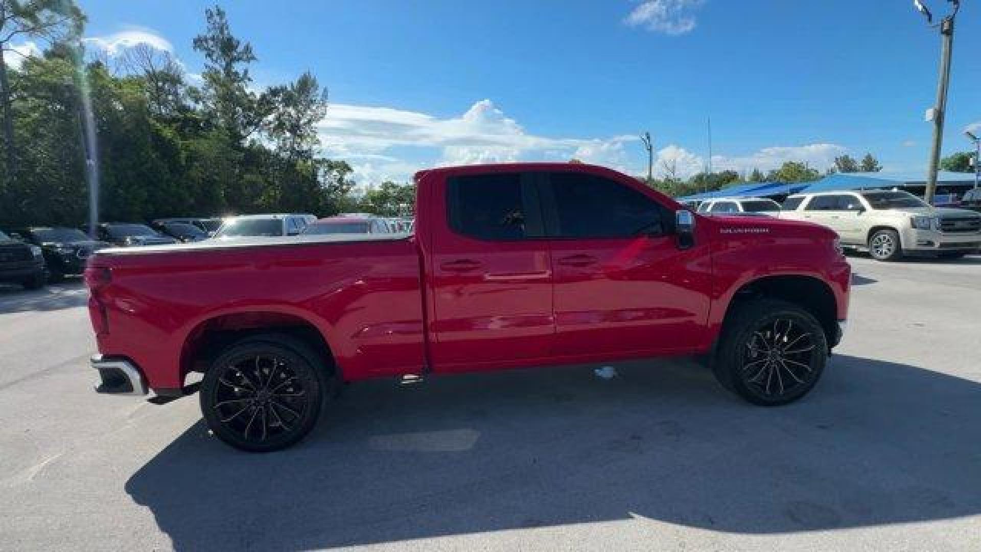 2020 Red Hot /Jet Black Chevrolet Silverado 1500 (1GCRWCED7LZ) with an 8 5.3L engine, Automatic transmission, located at 27610 S Dixie Hwy, Homestead, FL, 33032, (305) 749-2348, 25.510241, -80.438301 - Delivers 24 Highway MPG and 17 City MPG! This Chevrolet Silverado 1500 delivers a Gas V8 5.3L/325 engine powering this Automatic transmission. WHEELS, 17 X 8 (43.2 CM X 20.3 CM) BRIGHT SILVER PAINTED ALUMINUM (STD), TRANSMISSION, 8-SPEED AUTOMATIC, ELECTRONICALLY CONTROLLED with overdrive and tow/ha - Photo#4