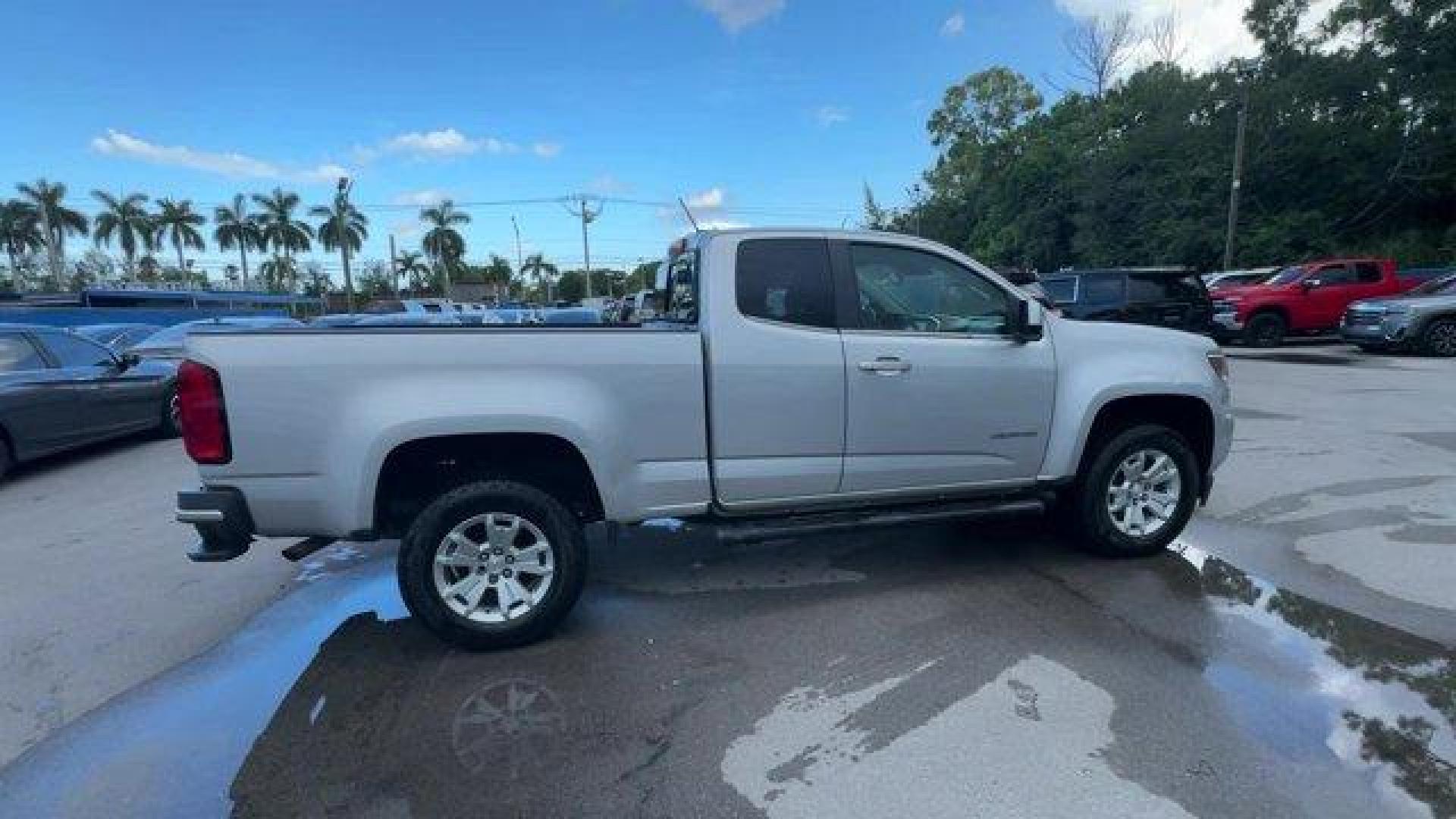 2016 Silver Ice Metallic /Jet Black Chevrolet Colorado (1GCHSCEA2G1) with an 4 2.5L engine, Automatic transmission, located at 27610 S Dixie Hwy, Homestead, FL, 33032, (305) 749-2348, 25.510241, -80.438301 - KBB.com 5-Year Cost to Own Awards. Scores 27 Highway MPG and 20 City MPG! This Chevrolet Colorado boasts a Gas I4 2.5L/150 engine powering this Automatic transmission. WINDOW, REAR-SLIDING, MANUAL, WHEELS, 17 X 8 (43.2 CM X 20.3 CM) BLADE SILVER METALLIC CAST ALUMINUM (STD), TRANSMISSION, 6-SPEED AU - Photo#5