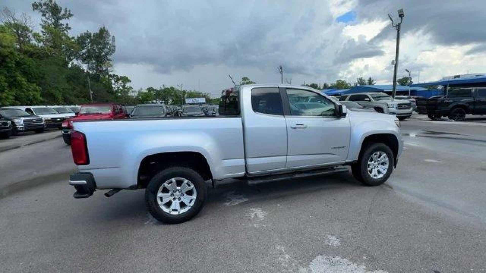2016 Silver Ice Metallic /Jet Black Chevrolet Colorado (1GCHSCEA2G1) with an 4 2.5L engine, Automatic transmission, located at 27610 S Dixie Hwy, Homestead, FL, 33032, (305) 749-2348, 25.510241, -80.438301 - KBB.com 5-Year Cost to Own Awards. Scores 27 Highway MPG and 20 City MPG! This Chevrolet Colorado boasts a Gas I4 2.5L/150 engine powering this Automatic transmission. WINDOW, REAR-SLIDING, MANUAL, WHEELS, 17 X 8 (43.2 CM X 20.3 CM) BLADE SILVER METALLIC CAST ALUMINUM (STD), TRANSMISSION, 6-SPEED AU - Photo#5