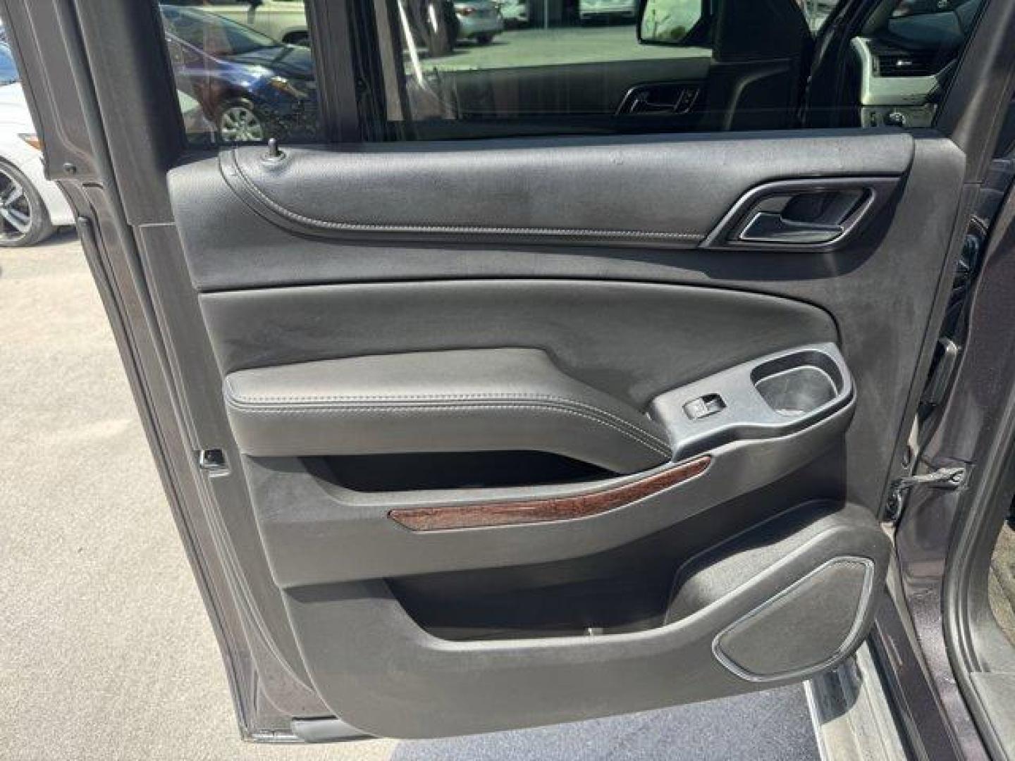 2015 Iridium Metallic /Jet Black GMC Yukon XL (1GKS1HKC9FR) with an 8 5.3L engine, Automatic transmission, located at 27610 S Dixie Hwy, Homestead, FL, 33032, (305) 749-2348, 25.510241, -80.438301 - KBB.com Brand Image Awards. Boasts 23 Highway MPG and 16 City MPG! This GMC Yukon XL delivers a Gas/Ethanol V8 5.3L/323 engine powering this Automatic transmission. WHEELS, 20 X 9 (50.8 CM X 22.9 CM) POLISHED ALUMINUM, TRANSMISSION, 6-SPEED AUTOMATIC, ELECTRONICALLY CONTROLLED with overdrive, tow/ha - Photo#17