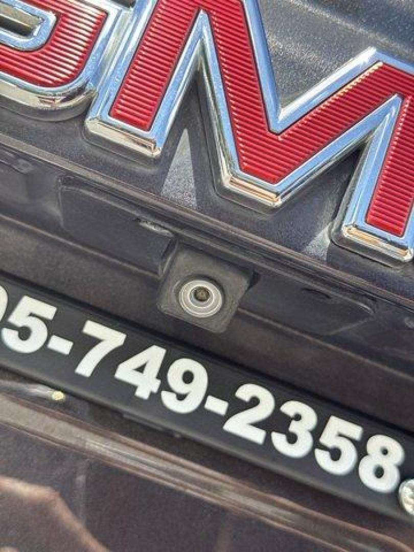 2015 Iridium Metallic /Jet Black GMC Yukon XL (1GKS1HKC9FR) with an 8 5.3L engine, Automatic transmission, located at 27610 S Dixie Hwy, Homestead, FL, 33032, (305) 749-2348, 25.510241, -80.438301 - KBB.com Brand Image Awards. Boasts 23 Highway MPG and 16 City MPG! This GMC Yukon XL delivers a Gas/Ethanol V8 5.3L/323 engine powering this Automatic transmission. WHEELS, 20 X 9 (50.8 CM X 22.9 CM) POLISHED ALUMINUM, TRANSMISSION, 6-SPEED AUTOMATIC, ELECTRONICALLY CONTROLLED with overdrive, tow/ha - Photo#20