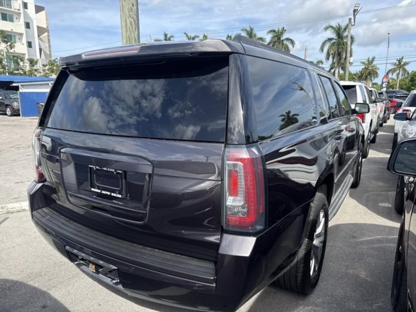 2015 Iridium Metallic /Jet Black GMC Yukon XL (1GKS1HKC9FR) with an 8 5.3L engine, Automatic transmission, located at 27610 S Dixie Hwy, Homestead, FL, 33032, (305) 749-2348, 25.510241, -80.438301 - KBB.com Brand Image Awards. Boasts 23 Highway MPG and 16 City MPG! This GMC Yukon XL delivers a Gas/Ethanol V8 5.3L/323 engine powering this Automatic transmission. WHEELS, 20 X 9 (50.8 CM X 22.9 CM) POLISHED ALUMINUM, TRANSMISSION, 6-SPEED AUTOMATIC, ELECTRONICALLY CONTROLLED with overdrive, tow/ha- Photo#2