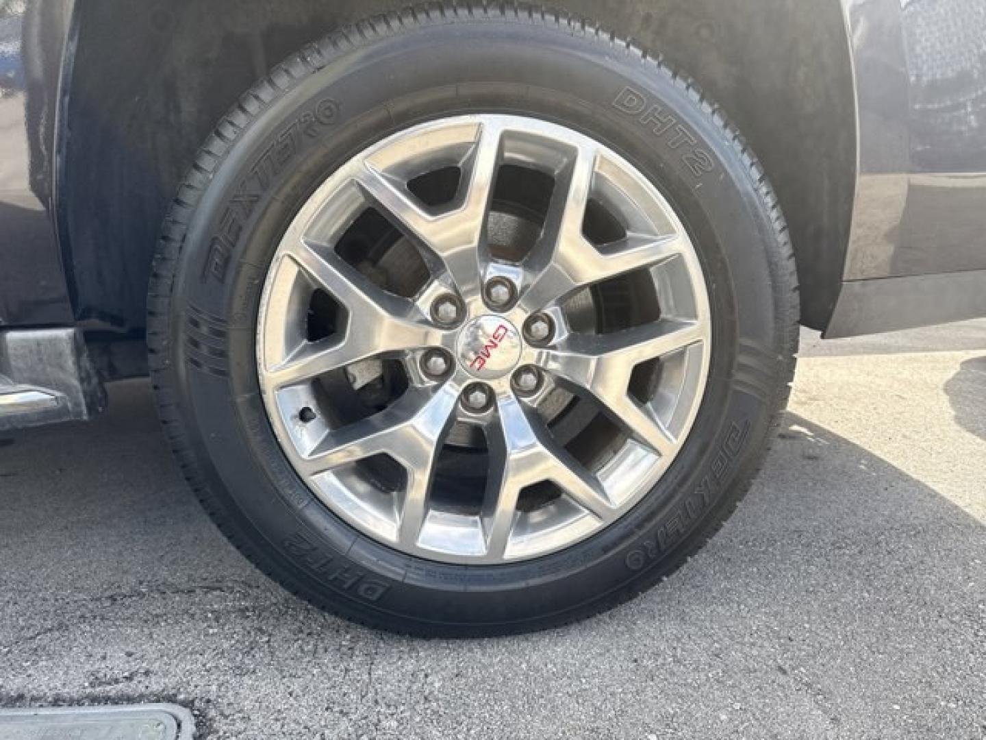 2015 Iridium Metallic /Jet Black GMC Yukon XL (1GKS1HKC9FR) with an 8 5.3L engine, Automatic transmission, located at 27610 S Dixie Hwy, Homestead, FL, 33032, (305) 749-2348, 25.510241, -80.438301 - KBB.com Brand Image Awards. Boasts 23 Highway MPG and 16 City MPG! This GMC Yukon XL delivers a Gas/Ethanol V8 5.3L/323 engine powering this Automatic transmission. WHEELS, 20 X 9 (50.8 CM X 22.9 CM) POLISHED ALUMINUM, TRANSMISSION, 6-SPEED AUTOMATIC, ELECTRONICALLY CONTROLLED with overdrive, tow/ha- Photo#4
