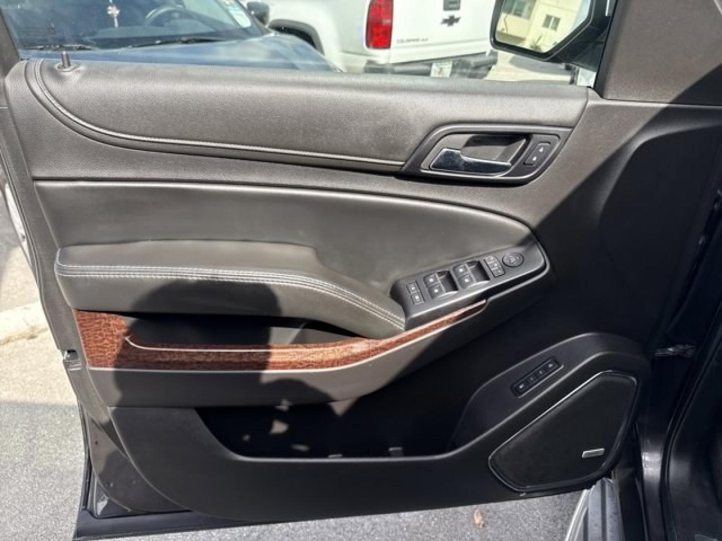 2015 Iridium Metallic /Jet Black GMC Yukon XL (1GKS1HKC9FR) with an 8 5.3L engine, Automatic transmission, located at 27610 S Dixie Hwy, Homestead, FL, 33032, (305) 749-2348, 25.510241, -80.438301 - KBB.com Brand Image Awards. Boasts 23 Highway MPG and 16 City MPG! This GMC Yukon XL delivers a Gas/Ethanol V8 5.3L/323 engine powering this Automatic transmission. WHEELS, 20 X 9 (50.8 CM X 22.9 CM) POLISHED ALUMINUM, TRANSMISSION, 6-SPEED AUTOMATIC, ELECTRONICALLY CONTROLLED with overdrive, tow/ha- Photo#15