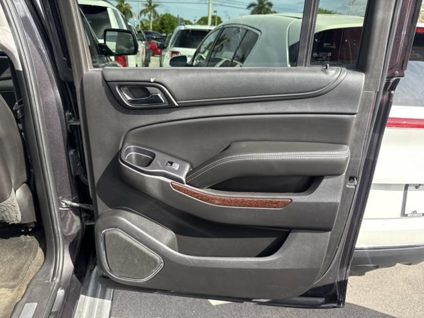 2015 Iridium Metallic /Jet Black GMC Yukon XL (1GKS1HKC9FR) with an 8 5.3L engine, Automatic transmission, located at 27610 S Dixie Hwy, Homestead, FL, 33032, (305) 749-2348, 25.510241, -80.438301 - KBB.com Brand Image Awards. Boasts 23 Highway MPG and 16 City MPG! This GMC Yukon XL delivers a Gas/Ethanol V8 5.3L/323 engine powering this Automatic transmission. WHEELS, 20 X 9 (50.8 CM X 22.9 CM) POLISHED ALUMINUM, TRANSMISSION, 6-SPEED AUTOMATIC, ELECTRONICALLY CONTROLLED with overdrive, tow/ha- Photo#17