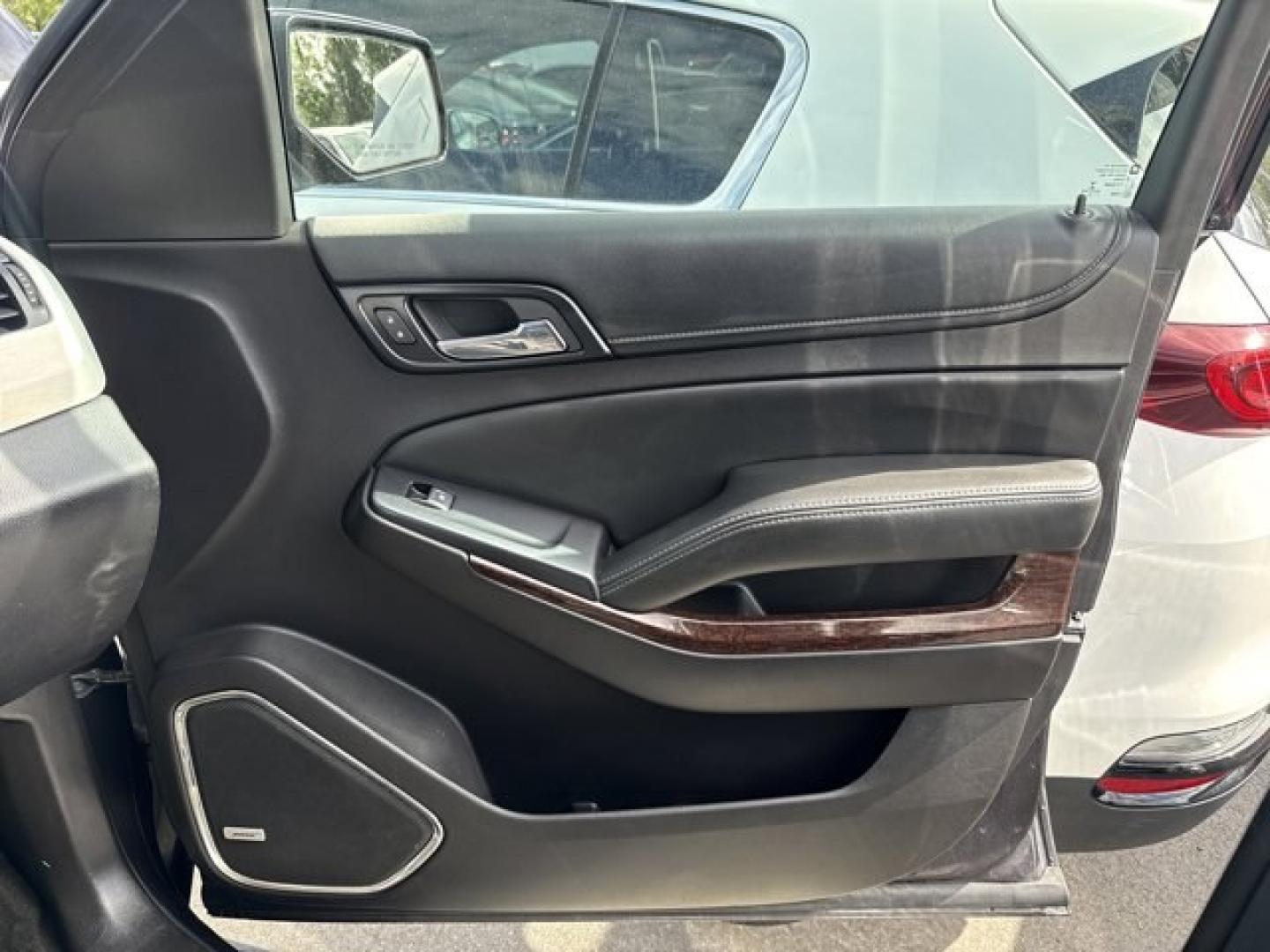 2015 Iridium Metallic /Jet Black GMC Yukon XL (1GKS1HKC9FR) with an 8 5.3L engine, Automatic transmission, located at 27610 S Dixie Hwy, Homestead, FL, 33032, (305) 749-2348, 25.510241, -80.438301 - KBB.com Brand Image Awards. Boasts 23 Highway MPG and 16 City MPG! This GMC Yukon XL delivers a Gas/Ethanol V8 5.3L/323 engine powering this Automatic transmission. WHEELS, 20 X 9 (50.8 CM X 22.9 CM) POLISHED ALUMINUM, TRANSMISSION, 6-SPEED AUTOMATIC, ELECTRONICALLY CONTROLLED with overdrive, tow/ha- Photo#18