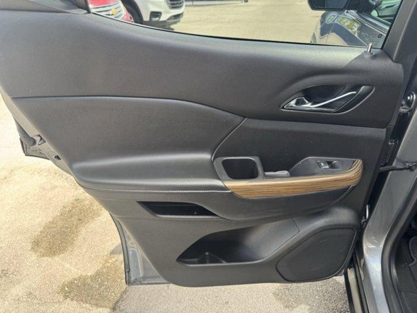 2021 Satin Steel Metallic /Jet Black GMC Acadia (1GKKNKLS6MZ) with an 6 3.6L engine, Automatic transmission, located at 27610 S Dixie Hwy, Homestead, FL, 33032, (305) 749-2348, 25.510241, -80.438301 - Delivers 27 Highway MPG and 19 City MPG! This GMC Acadia delivers a Gas V6 3.6L/222 engine powering this Automatic transmission. TIRES, P235/65R18 ALL-SEASON BLACKWALL (STD), SLE PREFERRED EQUIPMENT GROUP includes standard equipment, SEATS, HEATED DRIVER AND FRONT PASSENGER.*This GMC Acadia Comes Eq - Photo#17