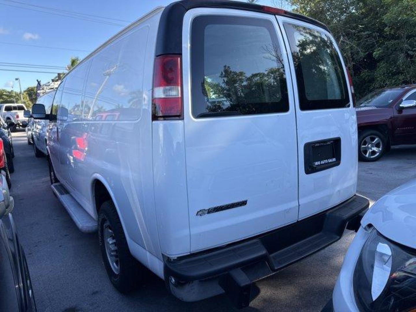 2019 Summit White /Jet Black/Medium Dark Pewter Chevrolet Express Cargo Van (1GCWGAFGXK1) with an 8 6.0L engine, Automatic transmission, located at 27610 S Dixie Hwy, Homestead, FL, 33032, (305) 749-2348, 25.510241, -80.438301 - This Chevrolet Express Cargo Van boasts a Gas/Ethanol V8 6.0L/364 engine powering this Automatic transmission. WINDOW SECURITY BAR, REAR SIDE DOOR GLASS, TRANSMISSION, 6-SPEED AUTOMATIC, HEAVY-DUTY, ELECTRONICALLY CONTROLLED with overdrive and tow/haul mode. Includes Cruise Grade Braking, Powertrain - Photo#9