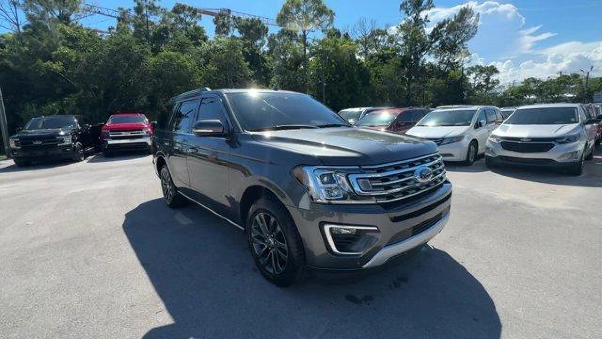 2020 Gray Ford Expedition (1FMJU1KT0LE) with an 6 3.5 L engine, Automatic transmission, located at 27610 S Dixie Hwy, Homestead, FL, 33032, (305) 749-2348, 25.510241, -80.438301 - KBB.com Best Buy Awards. Delivers 23 Highway MPG and 17 City MPG! This Ford Expedition delivers a Twin Turbo Premium Unleaded V-6 3.5 L/213 engine powering this Automatic transmission. ENGINE: 3.5L ECOBOOST V6 -inc: auto start-stop technology (STD), Window Grid Antenna, Trunk/Hatch Auto-Latch.* This - Photo#6