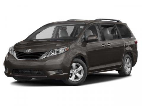 photo of 2015 Toyota Sienna 