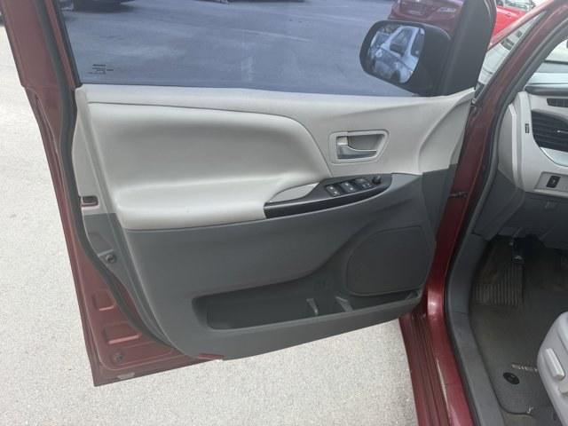 2015 Red Toyota Sienna (5TDKK3DCXFS) with an 6 3.5 L engine, Automatic transmission, located at 27610 S Dixie Hwy, Homestead, FL, 33032, (305) 749-2348, 25.510241, -80.438301 - KBB.com Best Resale Value Awards. Boasts 25 Highway MPG and 18 City MPG! This Toyota Sienna delivers a Regular Unleaded V-6 3.5 L/211 engine powering this Automatic transmission. Window Grid And Roof Mount Diversity Antenna, Vinyl Door Trim Insert, Variable Intermittent Wipers w/Heated Wiper Park.* - Photo#10