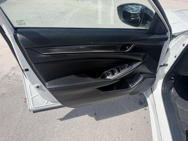 2020 White Honda Accord Sedan (1HGCV1F35LA) with an 4 1.5 L engine, Variable transmission, located at 27610 S Dixie Hwy, Homestead, FL, 33032, (305) 749-2348, 25.510241, -80.438301 - ALG Residual Value Awards, Residual Value Awards. Only 49,697 Miles! Delivers 35 Highway MPG and 29 City MPG! This Honda Accord Sedan boasts a Intercooled Turbo Regular Unleaded I-4 1.5 L/91 engine powering this Variable transmission. Wheels: 19 Machine-Finished Alloy w/Black Inserts, VSA Electronic- Photo#12