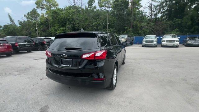 2020 Mosaic Black Metallic /Medium Ash Gray Chevrolet Equinox (2GNAXHEV9L6) with an 4 1.5L engine, Automatic transmission, located at 27610 S Dixie Hwy, Homestead, FL, 33032, (305) 749-2348, 25.510241, -80.438301 - IIHS Top Safety Pick with specific headlights. Delivers 31 Highway MPG and 26 City MPG! This Chevrolet Equinox boasts a Turbocharged Gas I4 1.5L/92 engine powering this Automatic transmission. WHEELS, 17 (43.2 CM) ALUMINUM (STD), TRANSMISSION, 6-SPEED AUTOMATIC, ELECTRONICALLY-CONTROLLED WITH OVERDR - Photo#4
