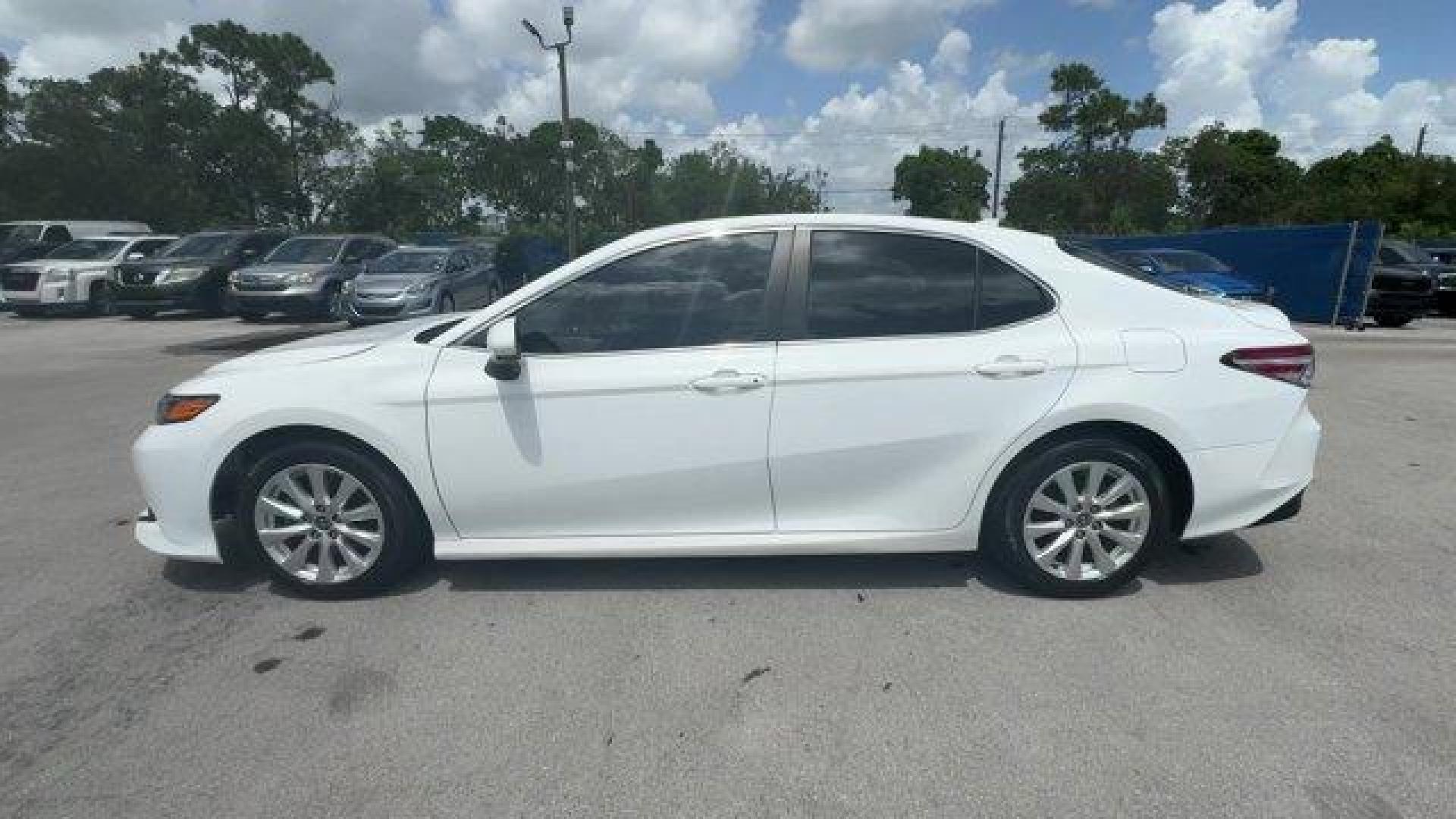2020 White Toyota Camry (4T1C11AK3LU) with an 4 2.5 L engine, Automatic transmission, located at 27610 S Dixie Hwy, Homestead, FL, 33032, (305) 749-2348, 25.510241, -80.438301 - Boasts 39 Highway MPG and 28 City MPG! This Toyota Camry boasts a Regular Unleaded I-4 2.5 L/152 engine powering this Automatic transmission. Window Grid And Roof Mount Antenna, Variable Intermittent Wipers, Valet Function.* This Toyota Camry Features the Following Options *Urethane Gear Shifter Mat - Photo#1