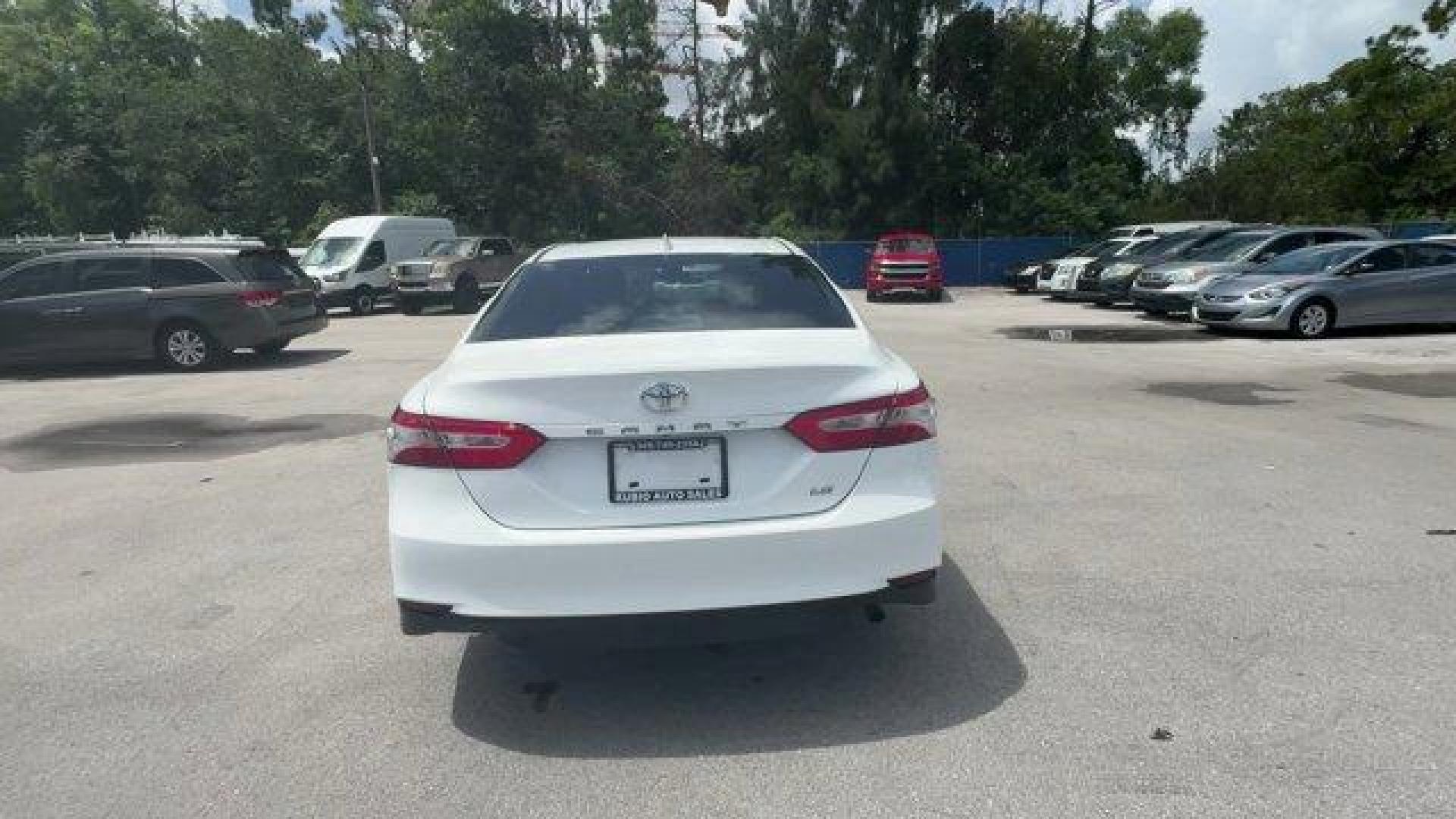 2020 White Toyota Camry (4T1C11AK3LU) with an 4 2.5 L engine, Automatic transmission, located at 27610 S Dixie Hwy, Homestead, FL, 33032, (305) 749-2348, 25.510241, -80.438301 - Boasts 39 Highway MPG and 28 City MPG! This Toyota Camry boasts a Regular Unleaded I-4 2.5 L/152 engine powering this Automatic transmission. Window Grid And Roof Mount Antenna, Variable Intermittent Wipers, Valet Function.* This Toyota Camry Features the Following Options *Urethane Gear Shifter Mat - Photo#3