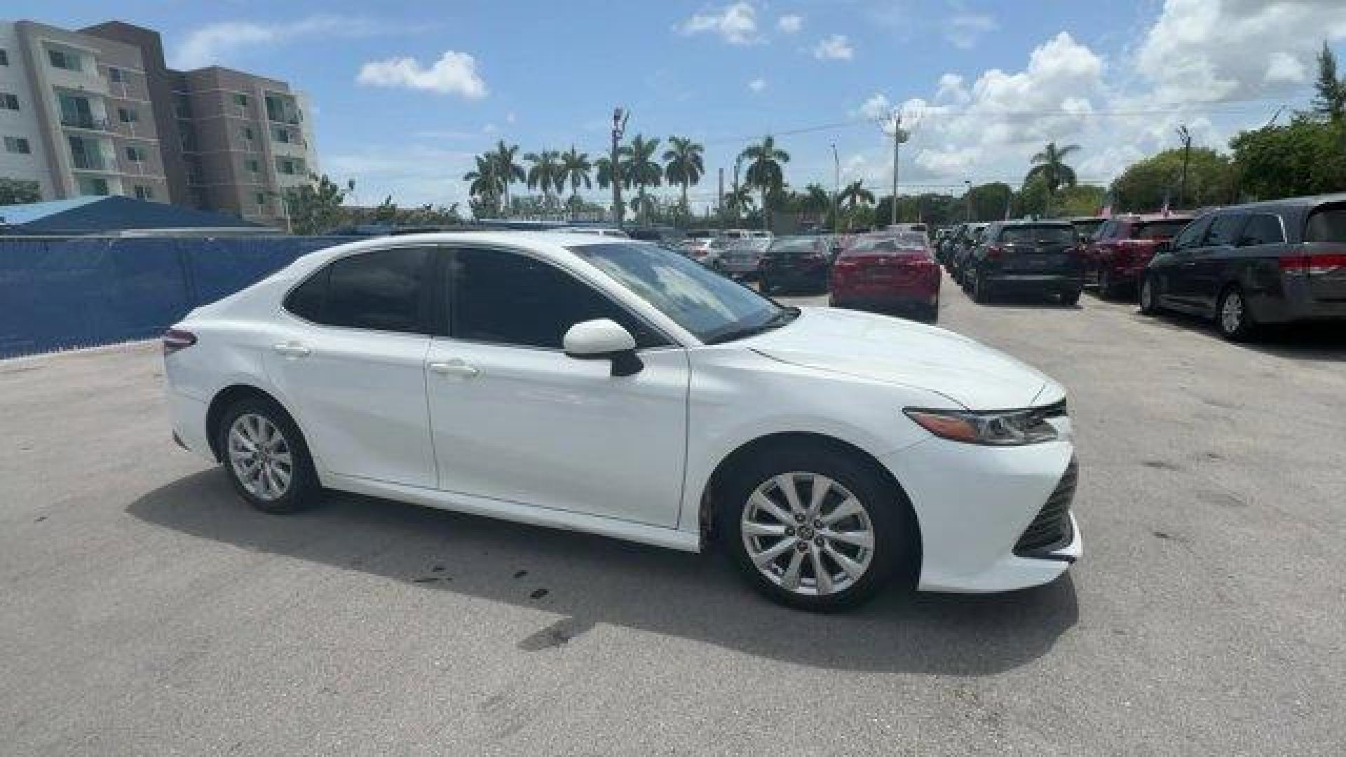 2020 White Toyota Camry (4T1C11AK3LU) with an 4 2.5 L engine, Automatic transmission, located at 27610 S Dixie Hwy, Homestead, FL, 33032, (305) 749-2348, 25.510241, -80.438301 - Boasts 39 Highway MPG and 28 City MPG! This Toyota Camry boasts a Regular Unleaded I-4 2.5 L/152 engine powering this Automatic transmission. Window Grid And Roof Mount Antenna, Variable Intermittent Wipers, Valet Function.* This Toyota Camry Features the Following Options *Urethane Gear Shifter Mat - Photo#6