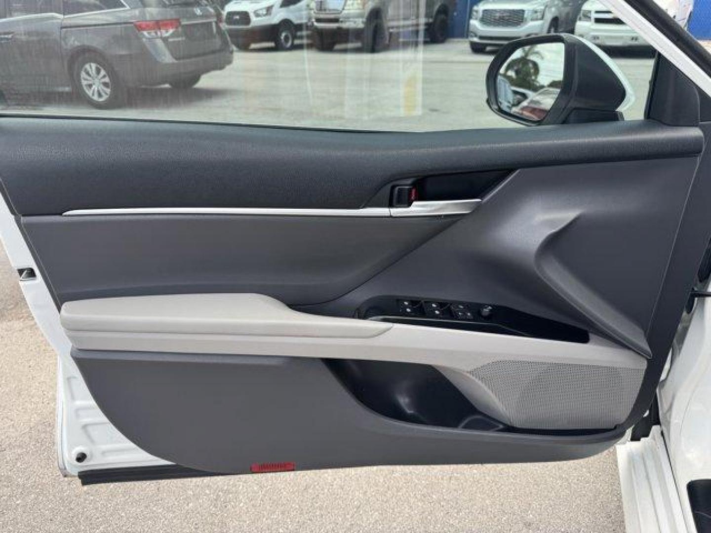2020 White Toyota Camry (4T1C11AK3LU) with an 4 2.5 L engine, Automatic transmission, located at 27610 S Dixie Hwy, Homestead, FL, 33032, (305) 749-2348, 25.510241, -80.438301 - Boasts 39 Highway MPG and 28 City MPG! This Toyota Camry boasts a Regular Unleaded I-4 2.5 L/152 engine powering this Automatic transmission. Window Grid And Roof Mount Antenna, Variable Intermittent Wipers, Valet Function.* This Toyota Camry Features the Following Options *Urethane Gear Shifter Mat - Photo#14