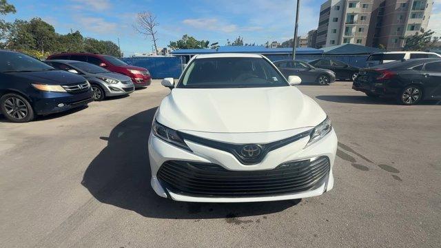 2020 White Toyota Camry (4T1C11AK3LU) with an 4 2.5 L engine, Automatic transmission, located at 27610 S Dixie Hwy, Homestead, FL, 33032, (305) 749-2348, 25.510241, -80.438301 - Boasts 39 Highway MPG and 28 City MPG! This Toyota Camry boasts a Regular Unleaded I-4 2.5 L/152 engine powering this Automatic transmission. Window Grid And Roof Mount Antenna, Variable Intermittent Wipers, Valet Function.* This Toyota Camry Features the Following Options *Urethane Gear Shifter Mat - Photo#7