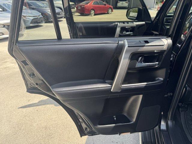 2018 Black Toyota 4Runner (JTEZU5JR5J5) with an 6 4.0 L engine, Automatic transmission, located at 27610 S Dixie Hwy, Homestead, FL, 33032, (305) 749-2348, 25.510241, -80.438301 - KBB.com Best Resale Value Awards. Scores 21 Highway MPG and 17 City MPG! This Toyota 4Runner boasts a Regular Unleaded V-6 4.0 L/241 engine powering this Automatic transmission. Window Grid Diversity Antenna, Variable Intermittent Wipers w/Heated Wiper Park, Valet Function.*This Toyota 4Runner Comes - Photo#17