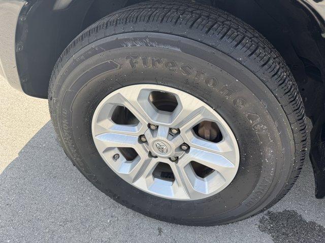 2018 Black Toyota 4Runner (JTEZU5JR5J5) with an 6 4.0 L engine, Automatic transmission, located at 27610 S Dixie Hwy, Homestead, FL, 33032, (305) 749-2348, 25.510241, -80.438301 - KBB.com Best Resale Value Awards. Scores 21 Highway MPG and 17 City MPG! This Toyota 4Runner boasts a Regular Unleaded V-6 4.0 L/241 engine powering this Automatic transmission. Window Grid Diversity Antenna, Variable Intermittent Wipers w/Heated Wiper Park, Valet Function.*This Toyota 4Runner Comes - Photo#19