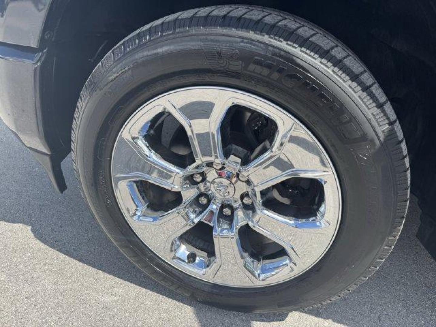 2019 Maximum Steel Metallic Clearcoat /Black Ram 1500 (1C6SRFFT5KN) with an 8 5.7 L engine, Automatic transmission, located at 27610 S Dixie Hwy, Homestead, FL, 33032, (305) 749-2348, 25.510241, -80.438301 - KBB.com 10 Favorite New-for-2019 Cars. Scores 21 Highway MPG and 15 City MPG! This Ram 1500 delivers a Regular Unleaded V-8 5.7 L/345 engine powering this Automatic transmission. TRANSMISSION: 8-SPEED AUTOMATIC (8HP75), TIRES: 275/55R20 OWL ALL SEASON, SPORT APPEARANCE PACKAGE -inc: Tires: 275/55R20 - Photo#18