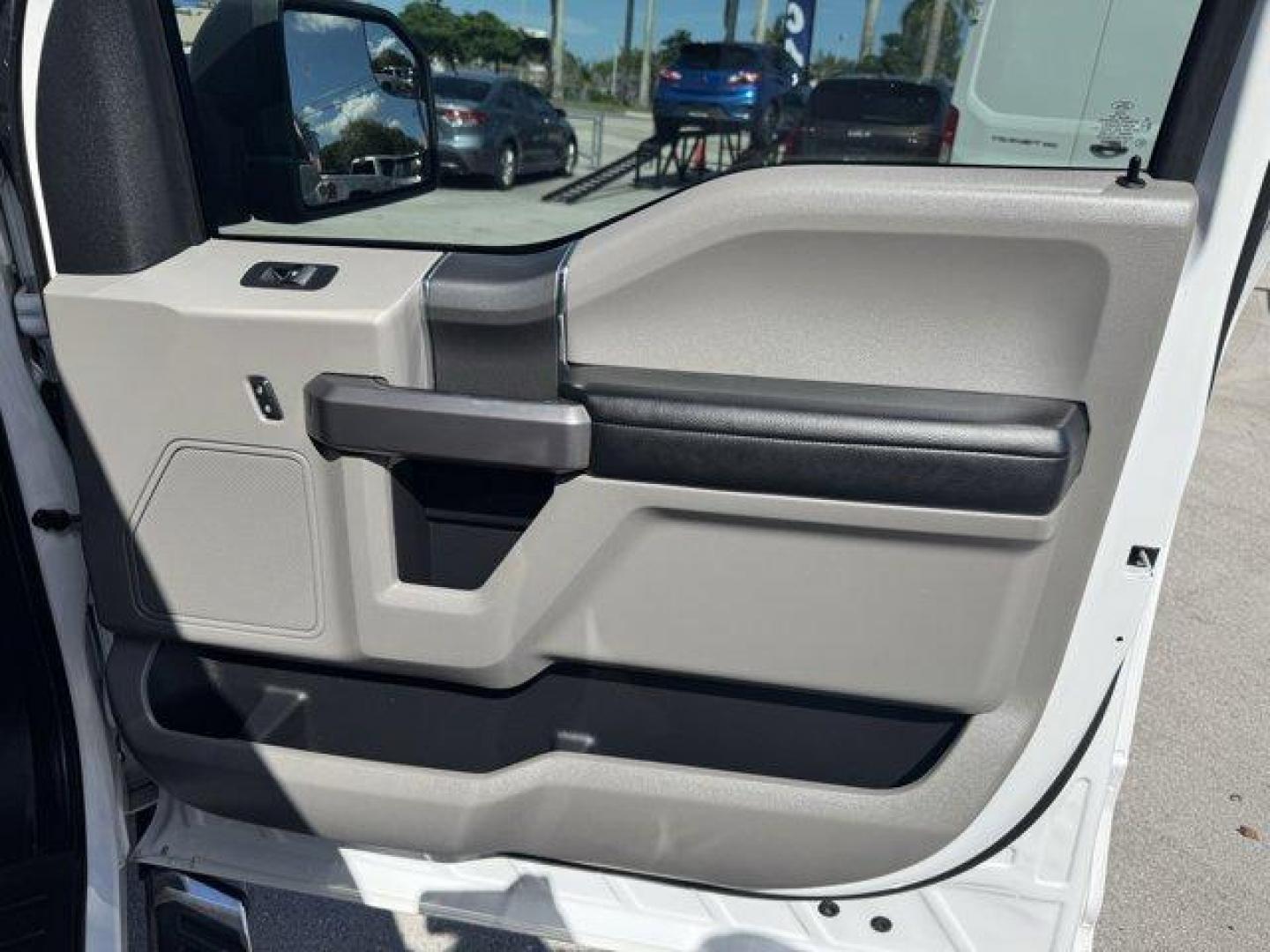 2019 White Ford F-150 (1FTEW1C53KF) with an 8 5.0 L engine, Automatic transmission, located at 27610 S Dixie Hwy, Homestead, FL, 33032, (305) 749-2348, 25.510241, -80.438301 - Delivers 25 Highway MPG and 19 City MPG! This Ford F-150 delivers a Regular Unleaded V8 5.0 L engine powering this Automatic transmission. Variable Intermittent Wipers, Urethane Gear Shifter Material, Transmission w/Driver Selectable Mode and SelectShift Sequential Shift Control.*This Ford F-150 Com - Photo#15